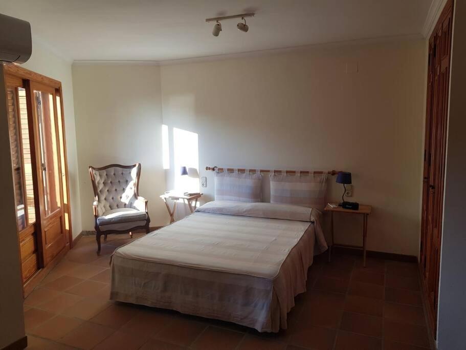 Chalet Adosado En La Playa De El Perellonet Con Piscina, Pista Tenis Valencia Eksteriør bilde