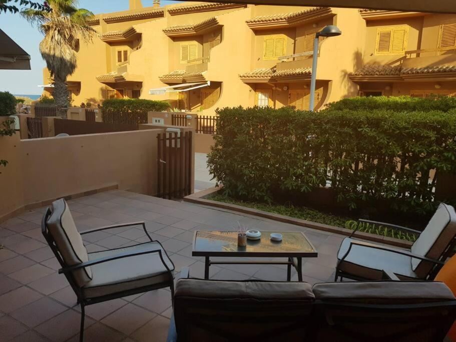 Chalet Adosado En La Playa De El Perellonet Con Piscina, Pista Tenis Valencia Eksteriør bilde