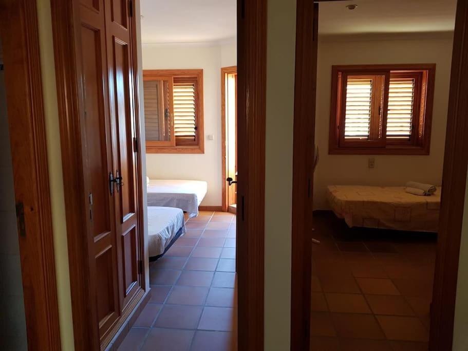 Chalet Adosado En La Playa De El Perellonet Con Piscina, Pista Tenis Valencia Eksteriør bilde