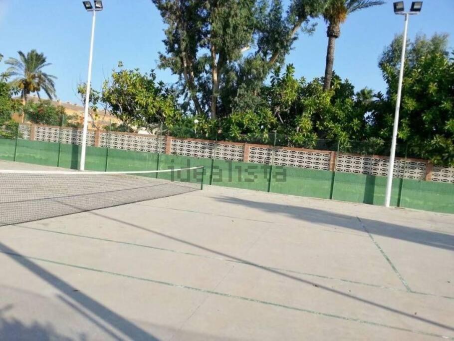 Chalet Adosado En La Playa De El Perellonet Con Piscina, Pista Tenis Valencia Eksteriør bilde