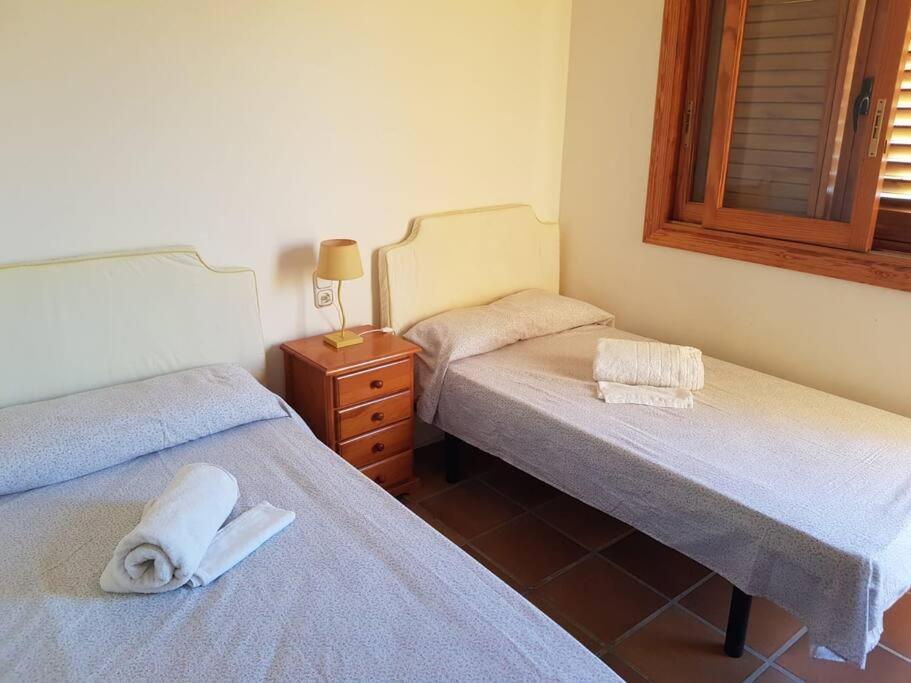 Chalet Adosado En La Playa De El Perellonet Con Piscina, Pista Tenis Valencia Eksteriør bilde