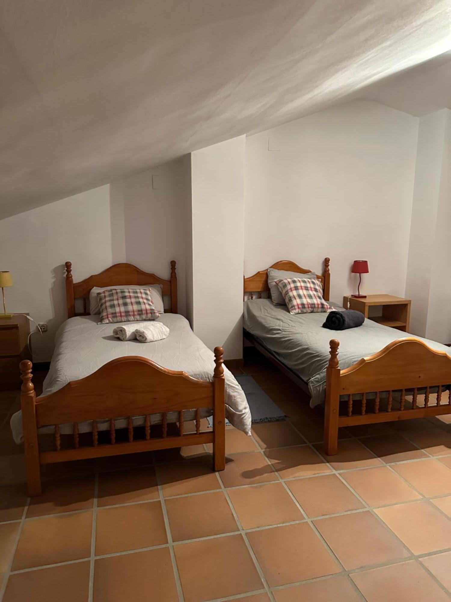 Chalet Adosado En La Playa De El Perellonet Con Piscina, Pista Tenis Valencia Eksteriør bilde